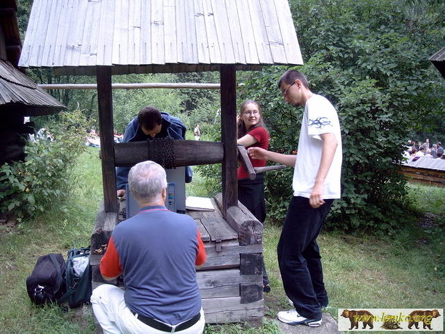 2004NS 49
